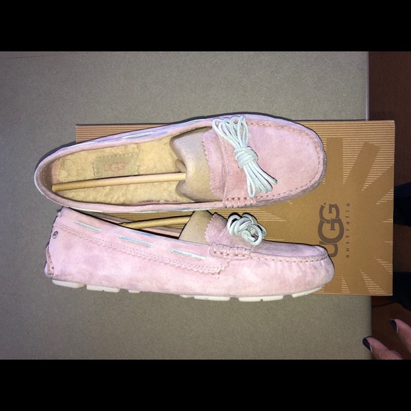 Pink and grey UGG loafers - Picture 7 of 7